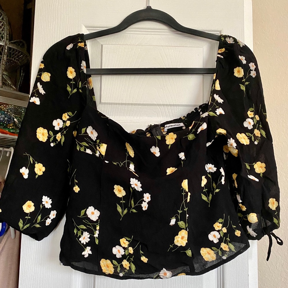 Reformation Grove Top *OFFERS ACCEPTED*